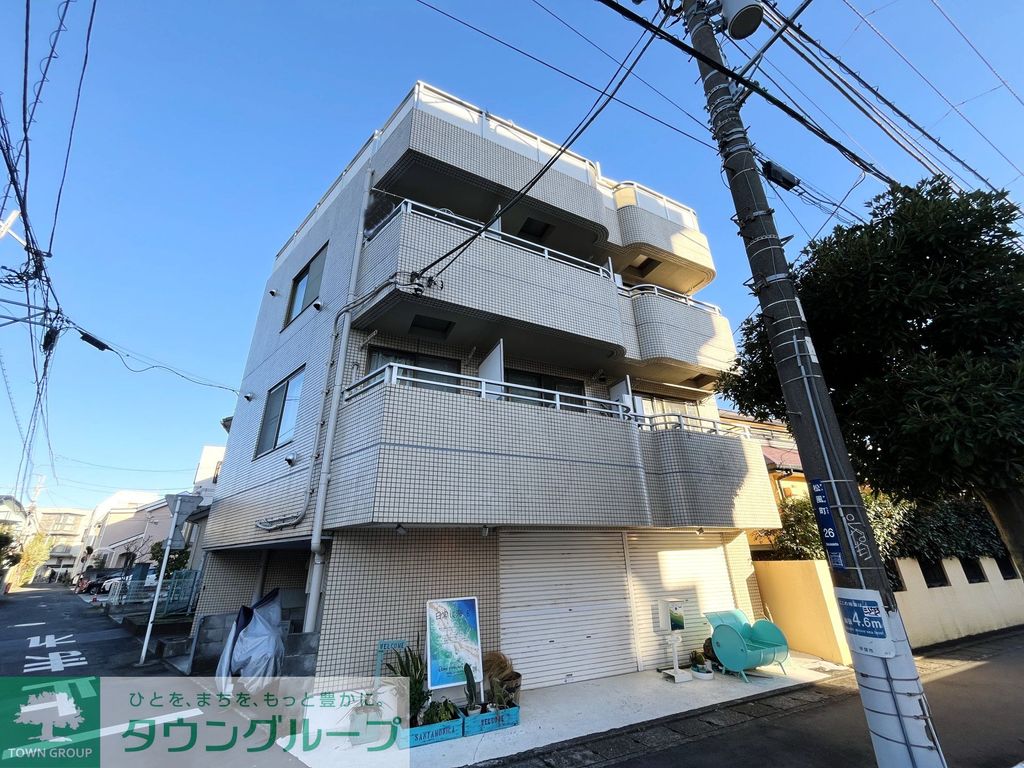 平塚市松風町のマンションの建物外観