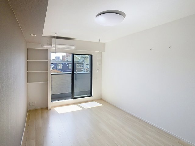 居室・リビング　2025年7月撮影※現況を優先します。