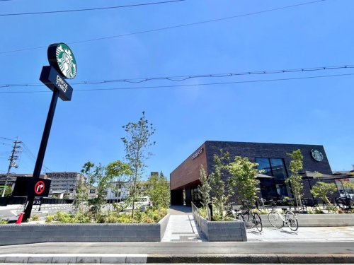飲食店　スターバックスコーヒー（飲食店）まで733m