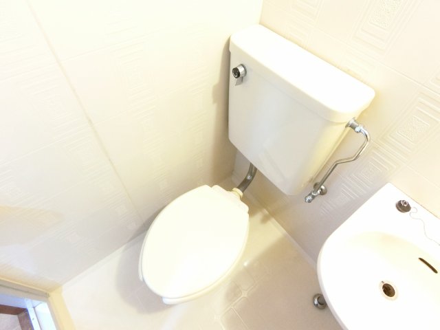 トイレ　同物件別部屋イメージ写真
