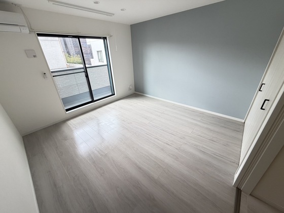 居室・リビング　※別部屋の写真です