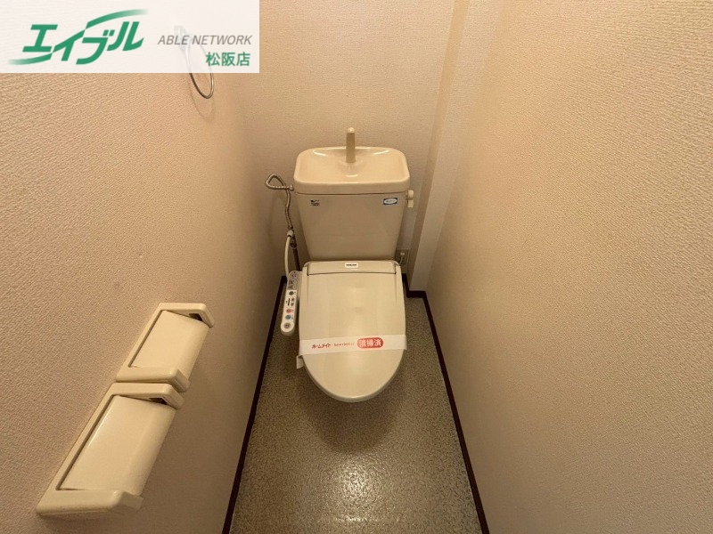 トイレ　同物件別室反転タイプ画像