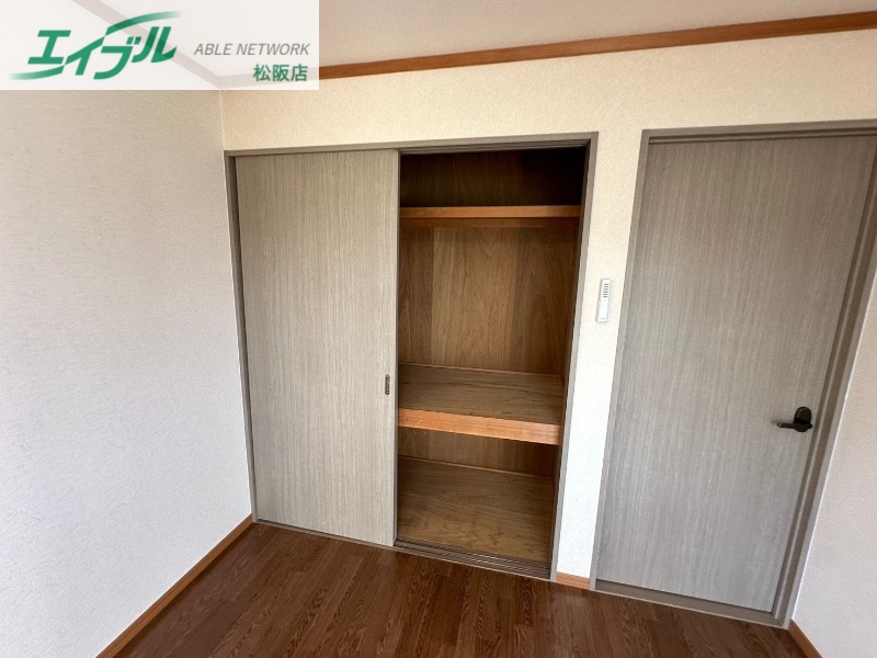 収納　同物件別室反転タイプ画像