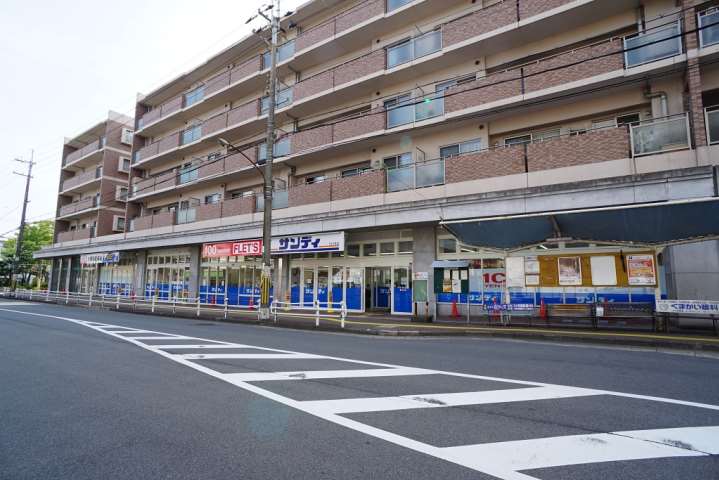 コンビニ　サークルＫ河合町池部店様（コンビニ）まで270m
