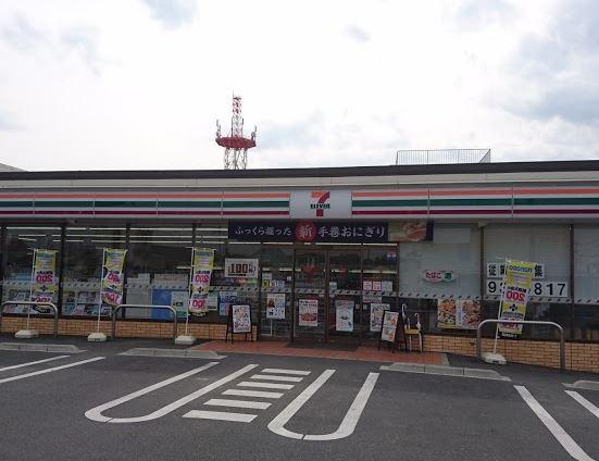 コンビニ　セブンイレブン東総社駅前店（コンビニ）まで529m