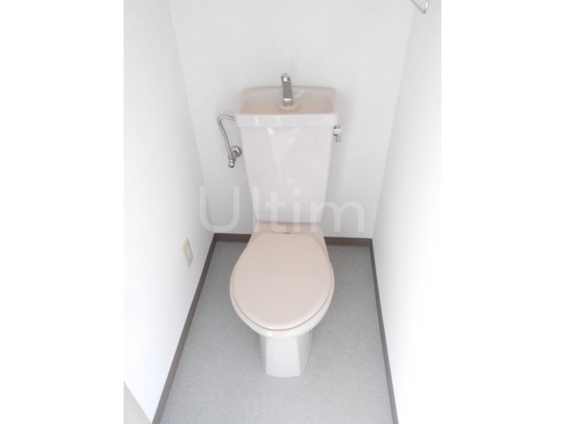 トイレ　別室の画像です、ご参考までに