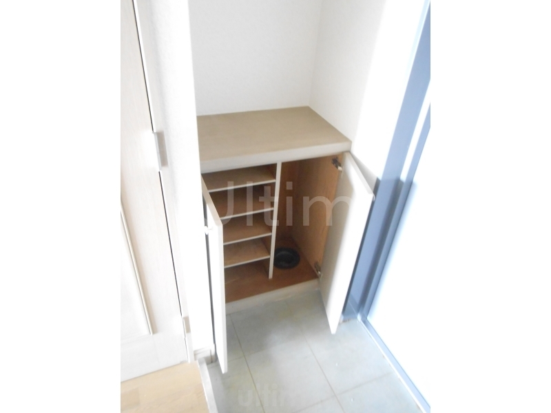 玄関　別室の画像です、ご参考までに