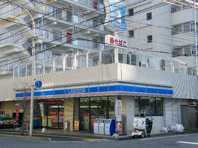 コンビニ　ローソン光町1丁目店（コンビニ）まで216m