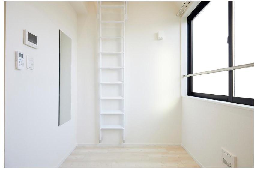 居室・リビング　こちらのリビングで趣味の時間をお楽しみください