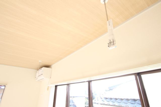 その他設備　室内物干し