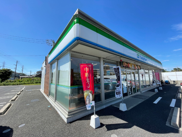 コンビニ　ファミリーマート豊明間米東店（コンビニ）まで385m