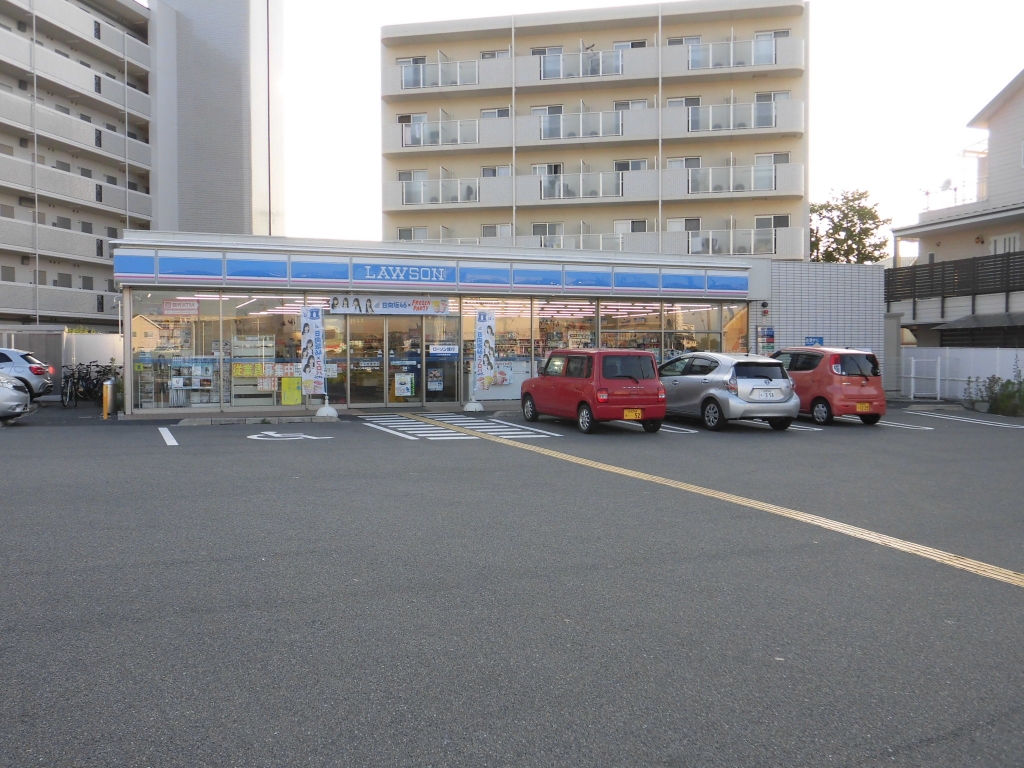 コンビニ　ローソン 草津野路九丁目店（コンビニ）まで240m