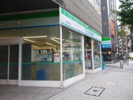 コンビニ　ファミリーマート道玄坂上店（コンビニ）まで721m