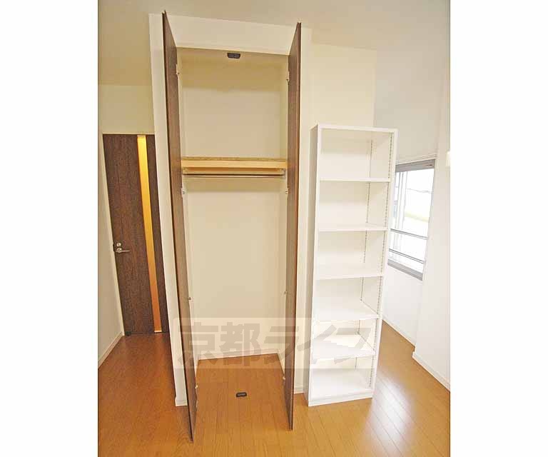 収納　便利な物置つきです