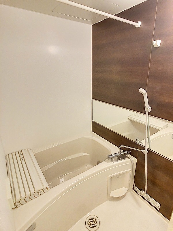 バス・シャワールーム　清潔な浴室！