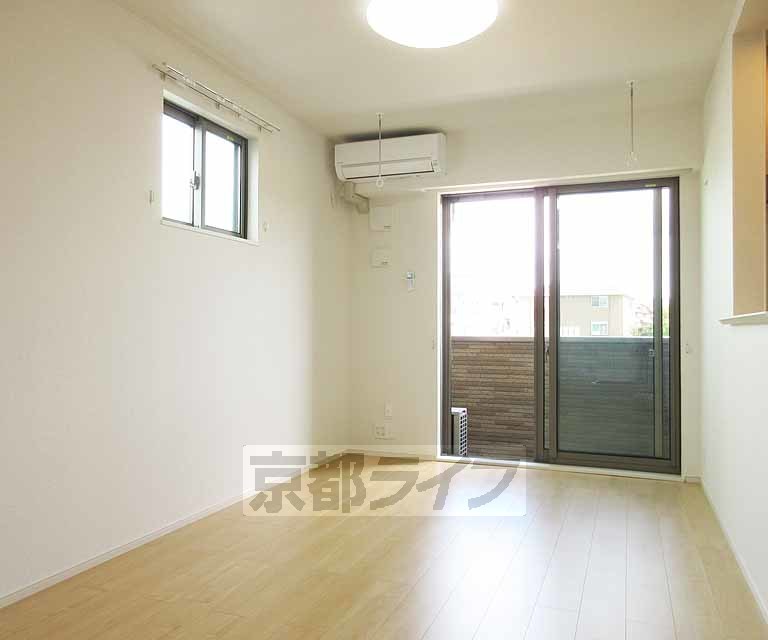 居室・リビング　明るいお部屋