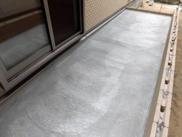 バルコニー　広々としたテラスです。