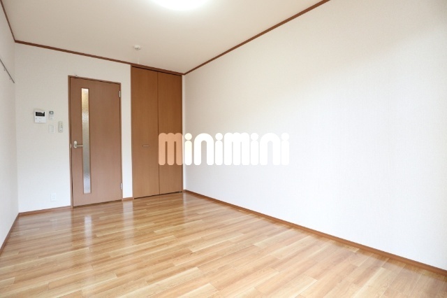 居室・リビング　※１０２号室の写真