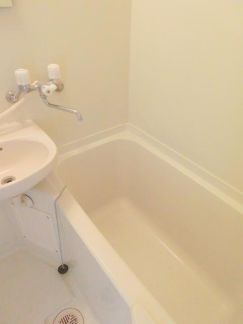 バス・シャワールーム　同仕様参考写真