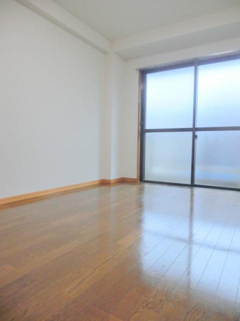 居室・リビング　同仕様参考写真