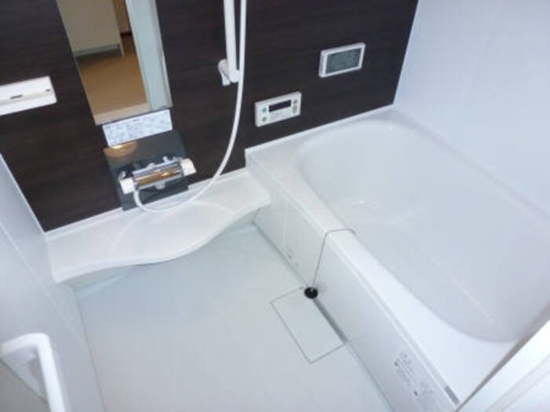 バス・シャワールーム　図面と現状に相違がある場合には現状を優先