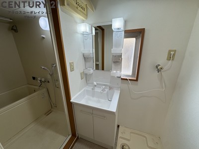 洗面設備　独立洗面化粧台付きでおすすめです！