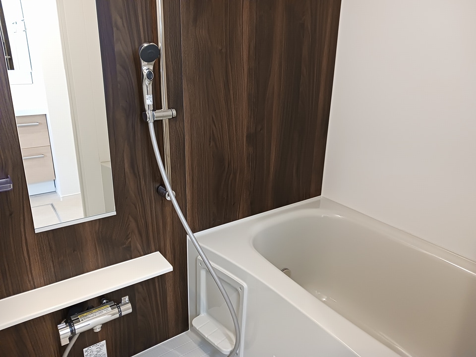 バス・シャワールーム