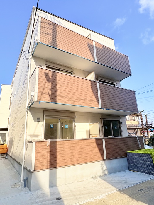 建物外観　建築中