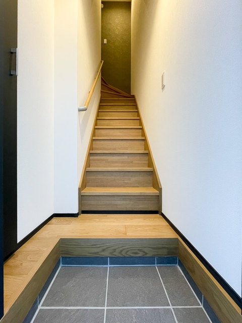 玄関　☆広々とした玄関☆