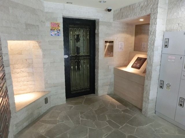 エントランス　★オートロック★