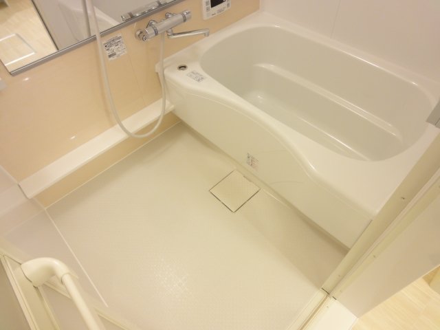 バス・シャワールーム　同物件別号室