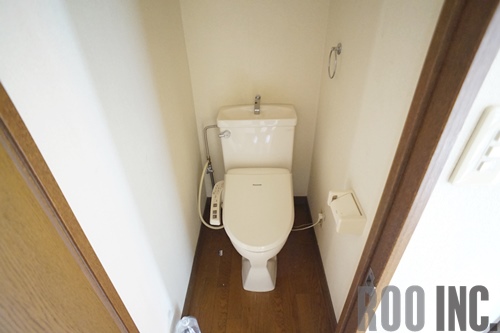 トイレ　写真は反転のお部屋です