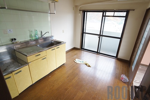 居室・リビング　写真は反転のお部屋です