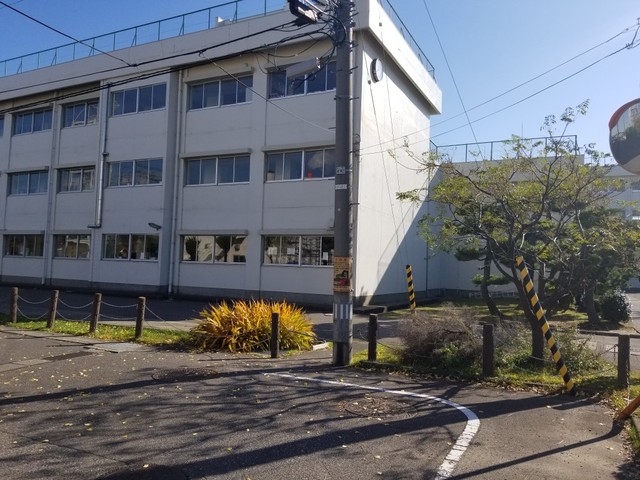 中学校　東新潟中学校（中学校）まで500m