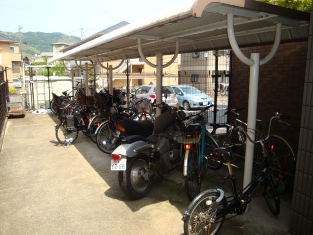 駐車場　駐輪場