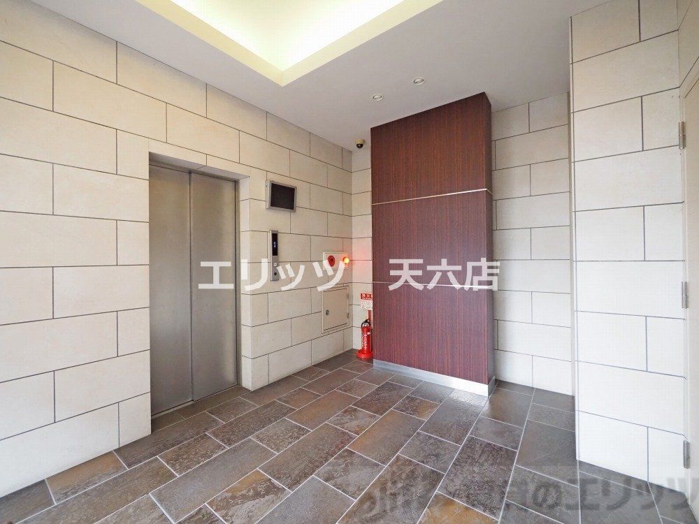 ロビー　エントランス