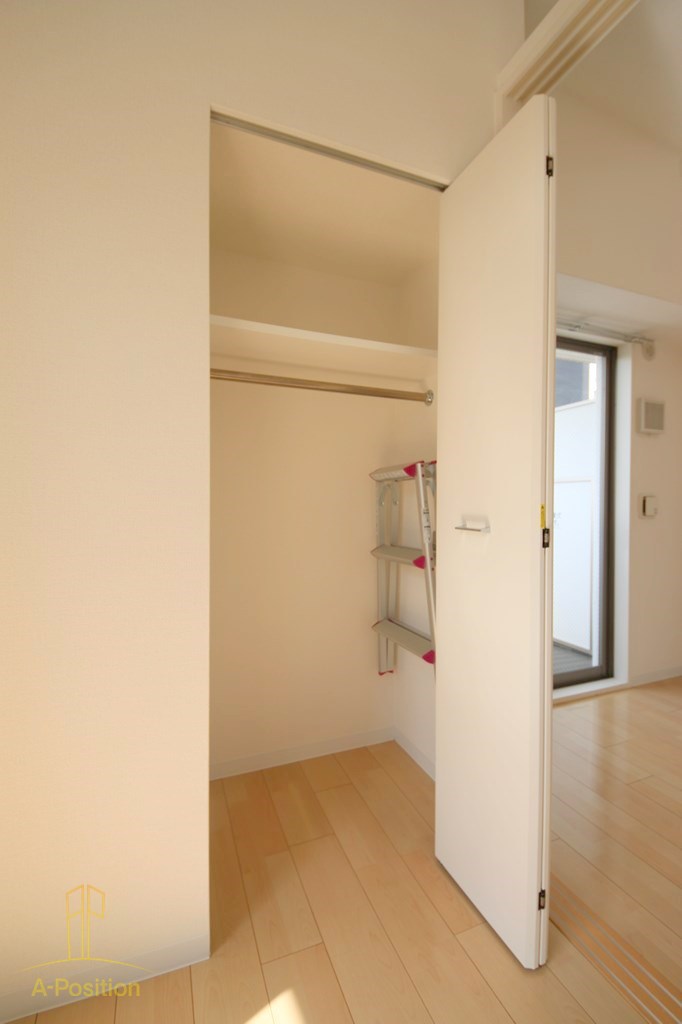 収納　SERENiTE上町台（北館）