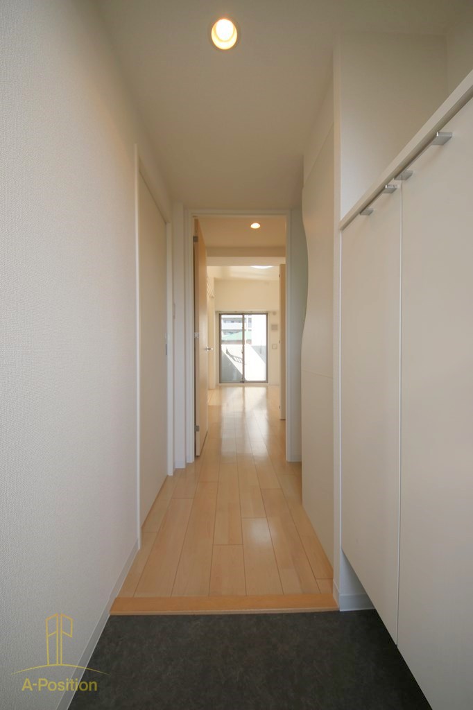 玄関　SERENiTE上町台（北館）