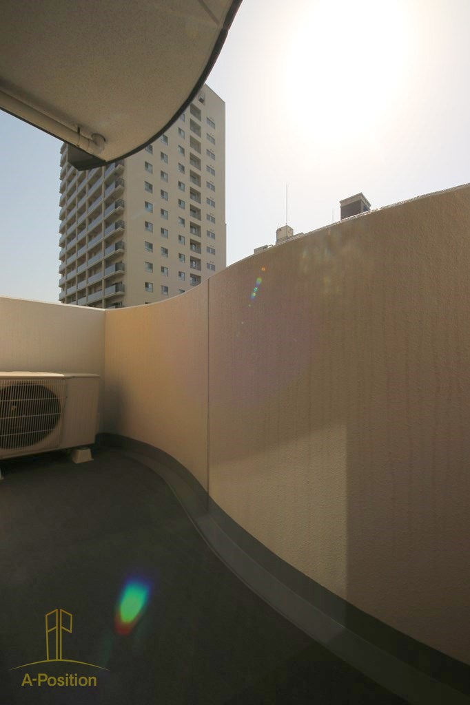 バルコニー　SERENiTE上町台（北館）