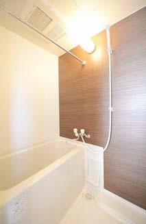 バス・シャワールーム　★浴室乾燥機付きバスルーム★