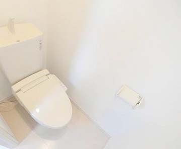 トイレ　★温水洗浄便座★