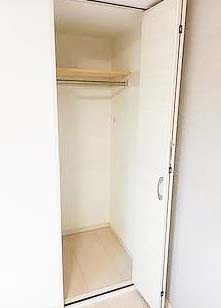 収納　★ハンガーラック付き収納★