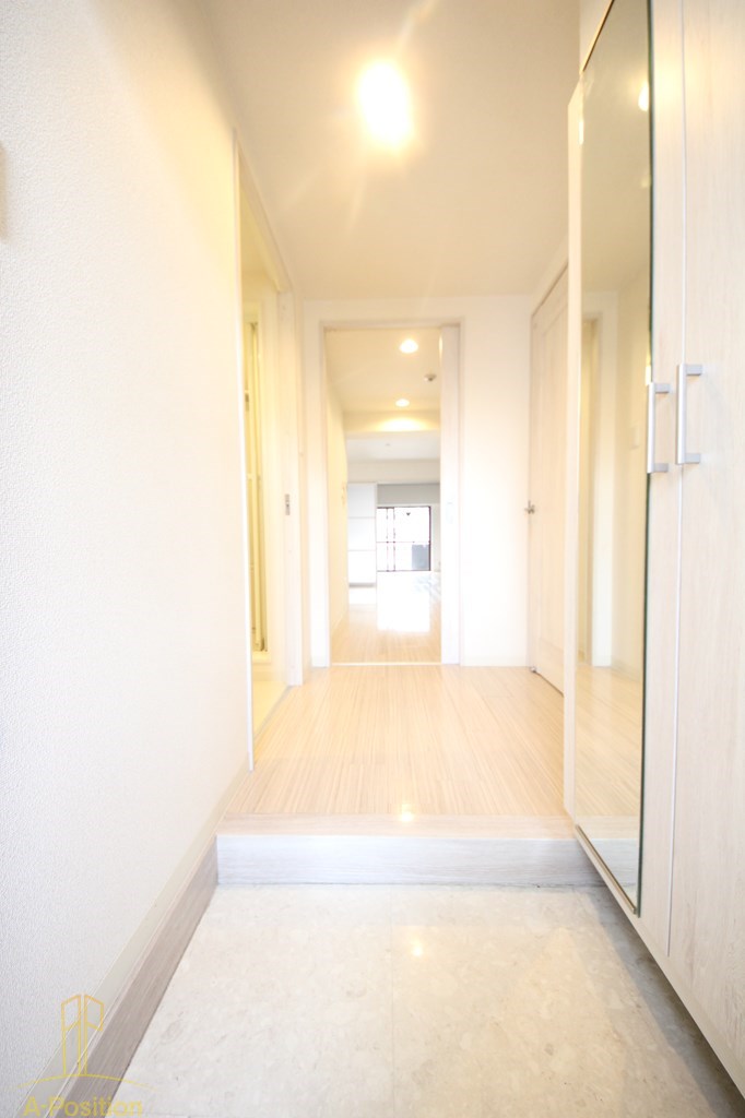 玄関　サクシード南森町