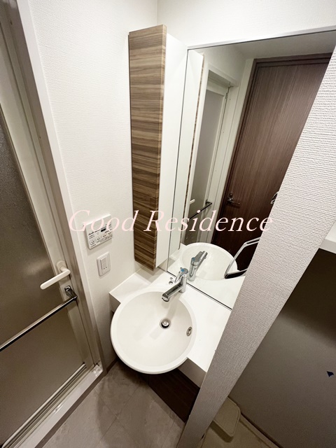 洗面設備　【人気の築浅物件です！】新線開通で注目エリア♪