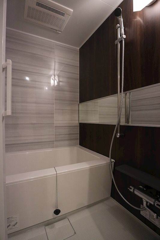 バス・シャワールーム　浴室