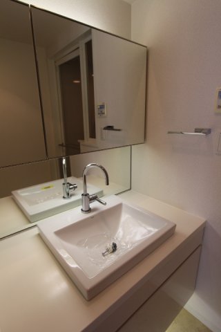 洗面設備　☆嬉しい独立洗面台☆