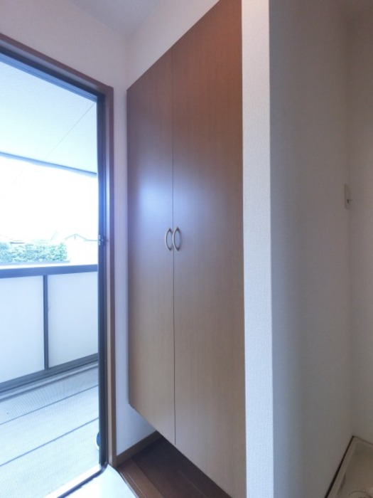 その他部屋・スペース　トールサイズのシューズボックス