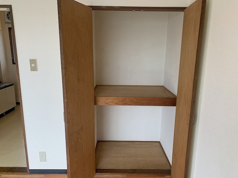 収納　別室参照