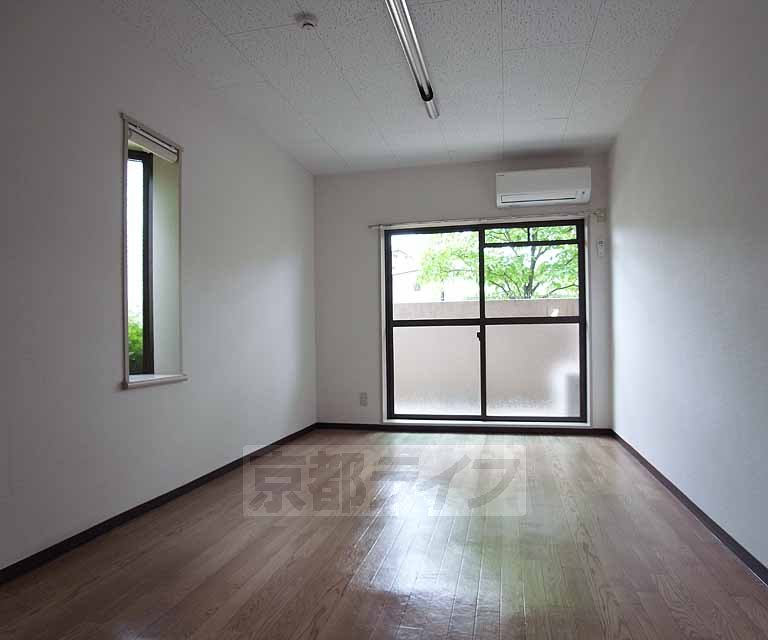 居室・リビング　広いお部屋です。