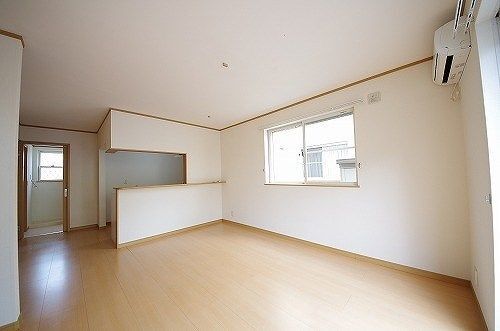 居室・リビング　※反転室内